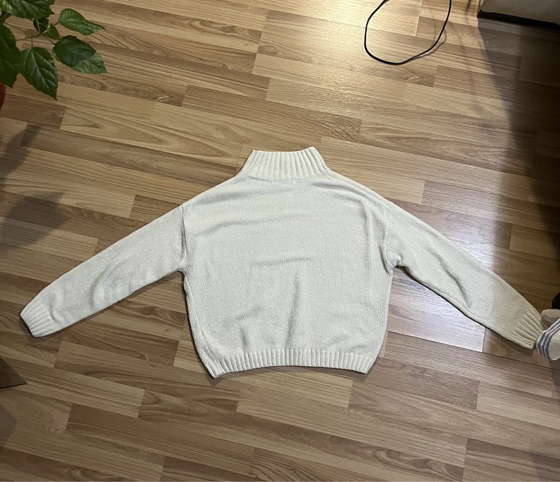 Свитер Pull&Bear. Размер s-m.