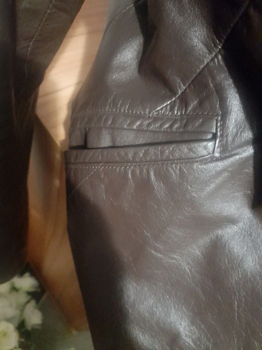 Пиджак кожаный женский шоколадного цвета xs,.S.