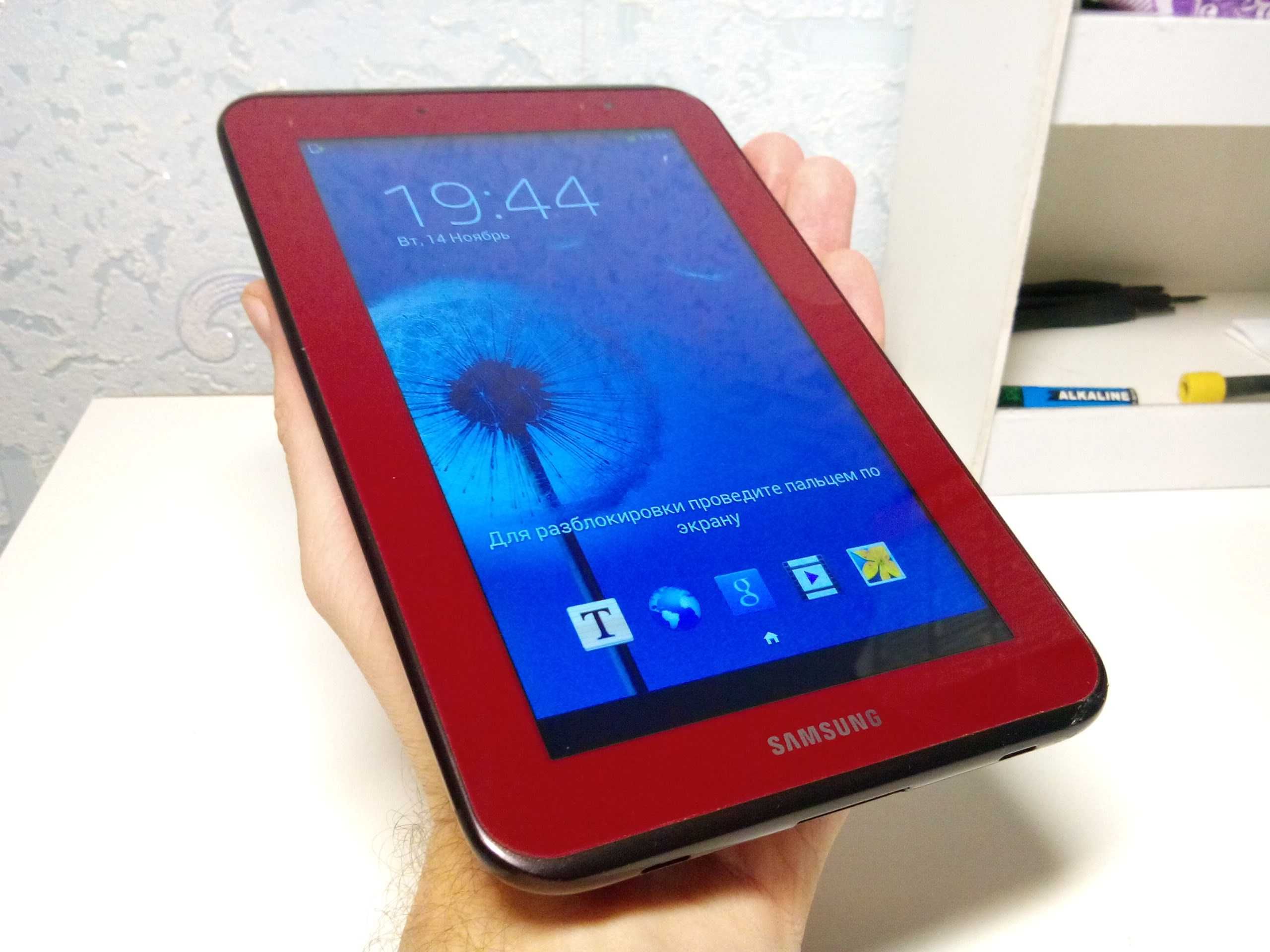 Оригинальный Samsung Galaxy Tab 2 в красном цвете! IPS! 1/8GB, 2 cam!