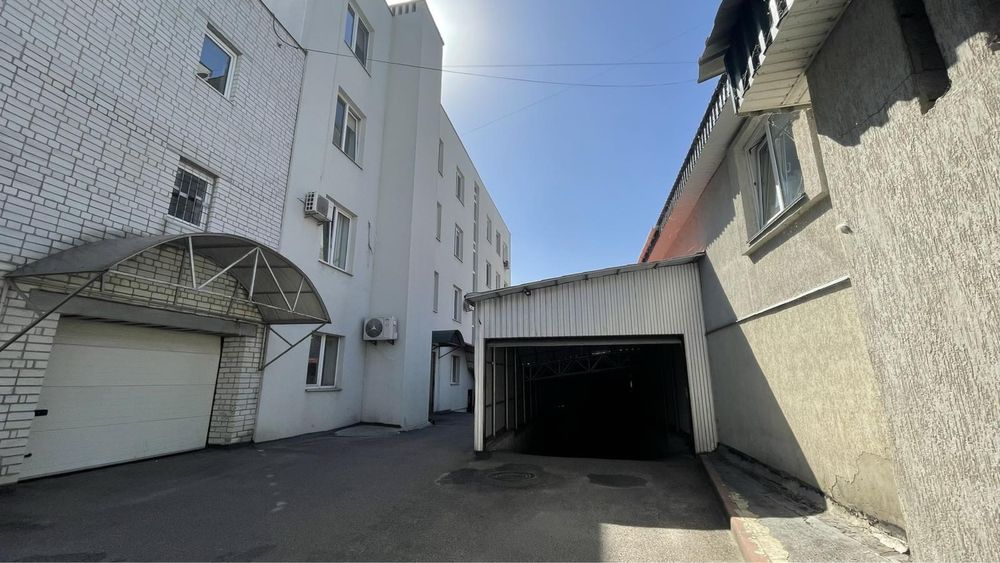 Продаж підземного гаража в центрі міста