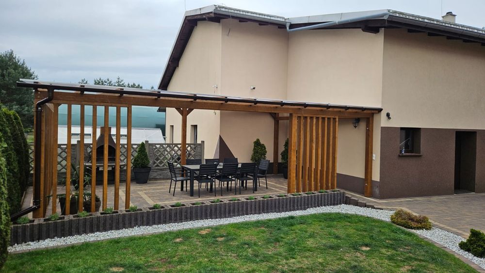 Pergola, wiata, taras • dach: poliwęglan, gont lub blachodachówka