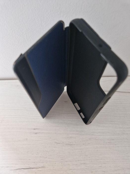 Kabura Smart View do Samsung Galaxy S22 Plus granatowa