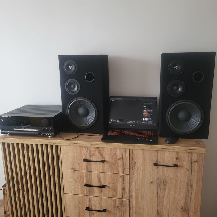 Sprzedam widoczne na zdjęciu nowe kolumny wykonane własnoręcznie DIY