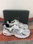 Biały^nadzieja^NewBalance530^UnisexTrampki Roz.44