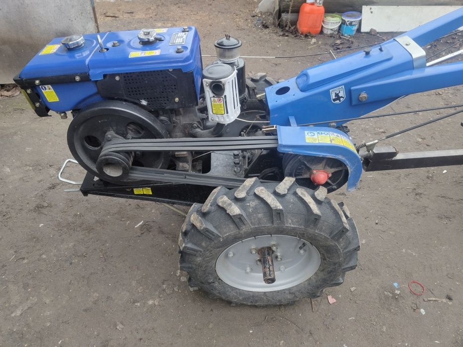 Продам мотоблок 8 лс