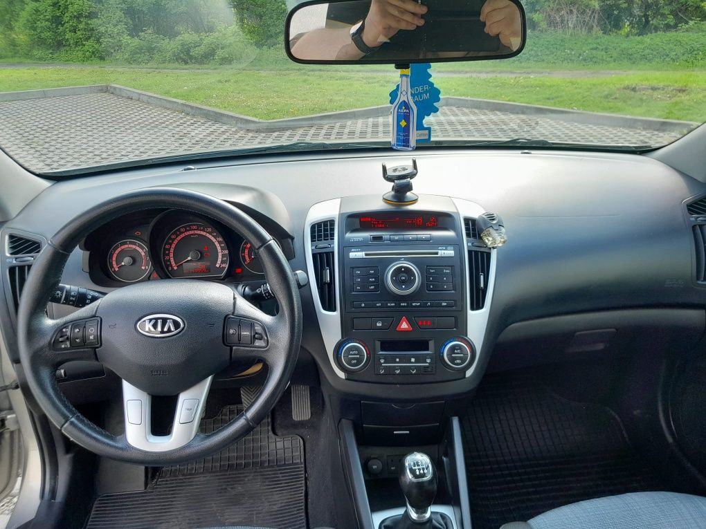 Kia ceed 1.6 benzyna