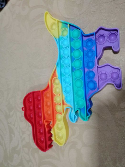 Brinquedo Pop It Fidget Toy Colorido Anti-Stress, 3 anos