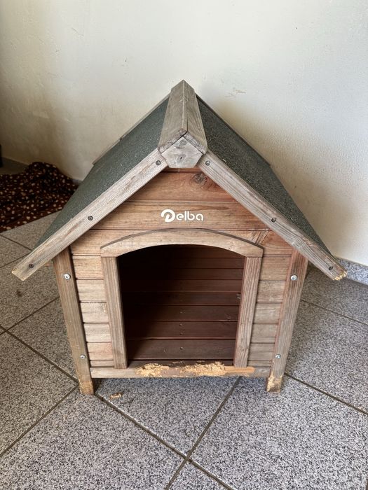 Casota de cão - Madeira