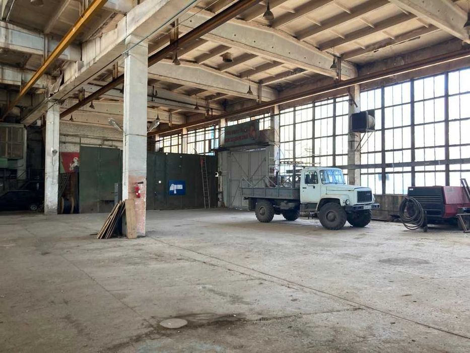 Продам діючу базу в місті Вінниця.