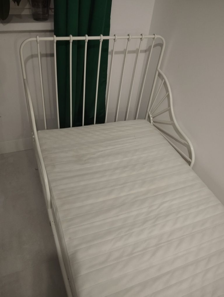 Sprzedam łóżko dziecięce Ikea