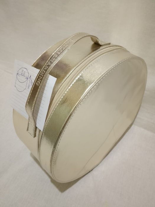 Сумка золотая с длинной ручкойй