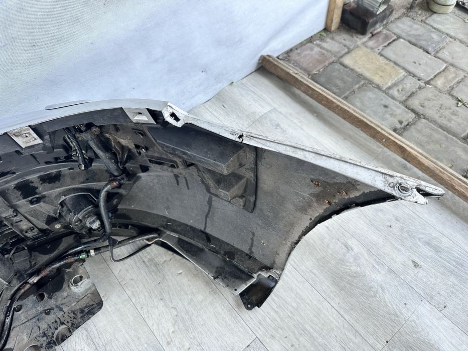 Бампер передний Renault Espace 4 2006-