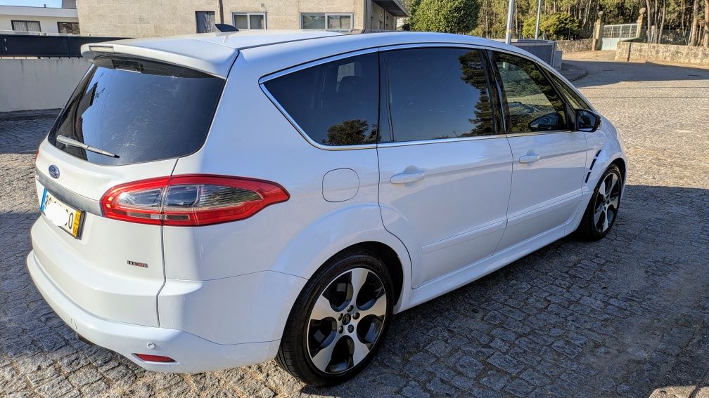 Ford Smax Titanium S