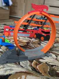 Трек Hot Wheels Безумні тренування