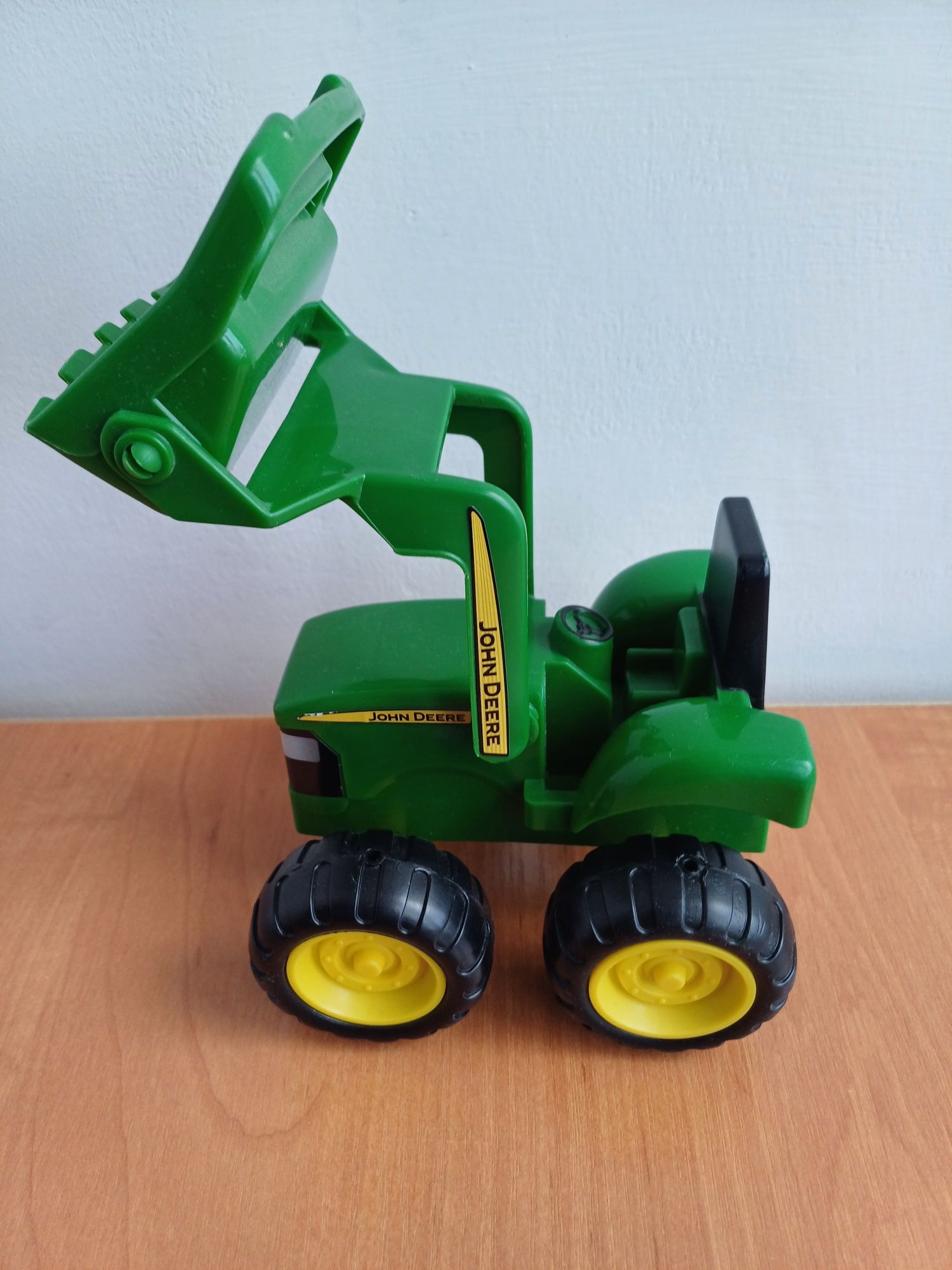 Оригинальная игрушка трактор/экскаватор JOHN DEERE 16 см