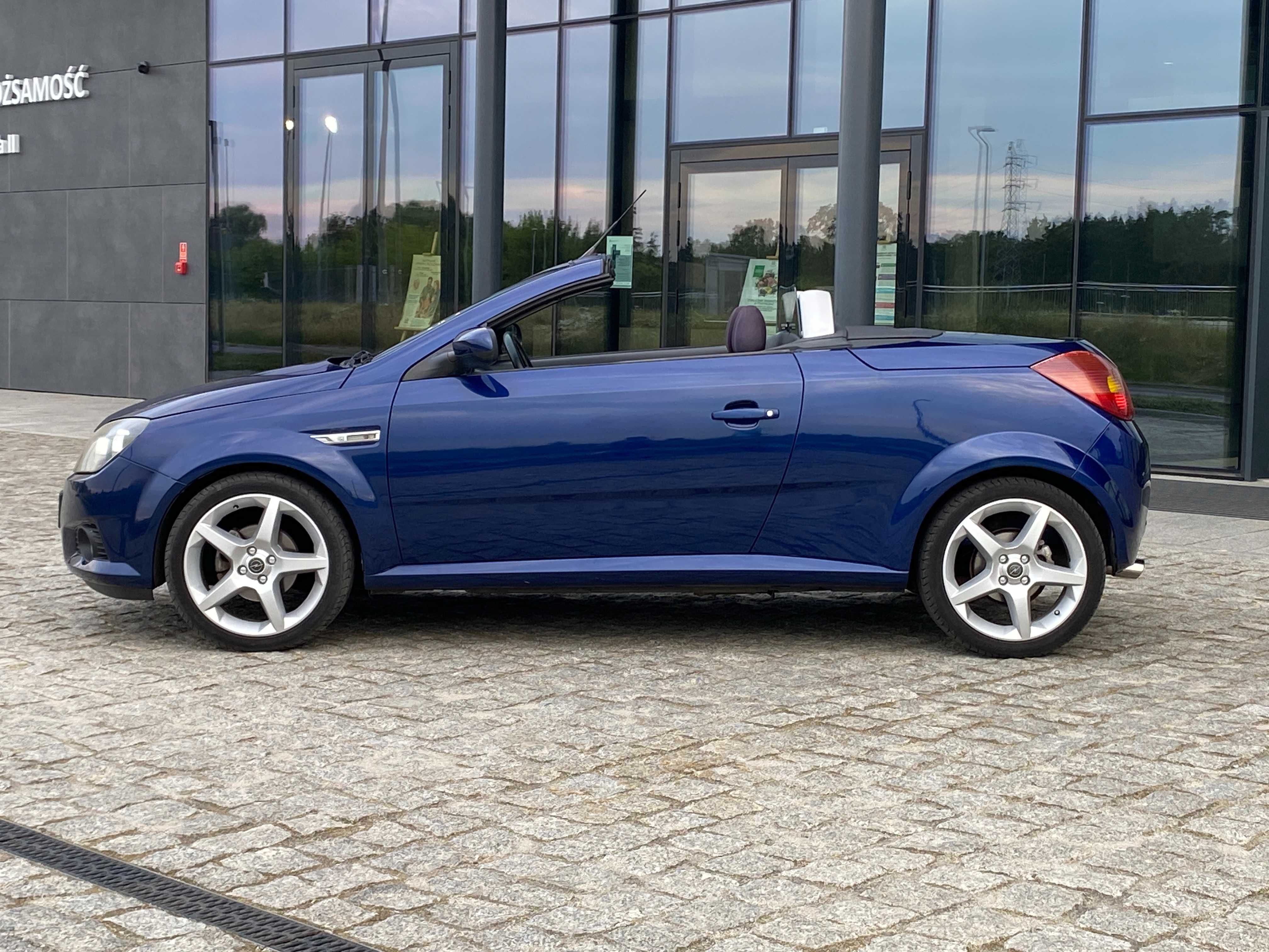 Opel Tigra Twin Top 1.8 Sport  Kabriolet / Toruń