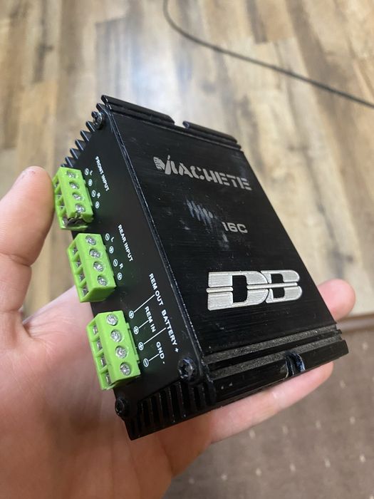 Преобразователь звука авто machete 16c