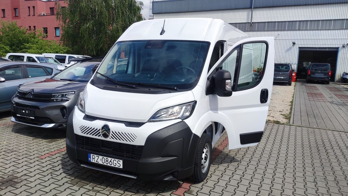 Przewóz towaru do 2 ton- bus