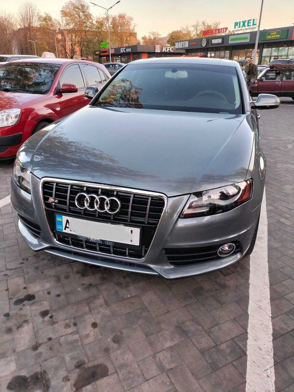 Audi A4 Quattro S-LINE