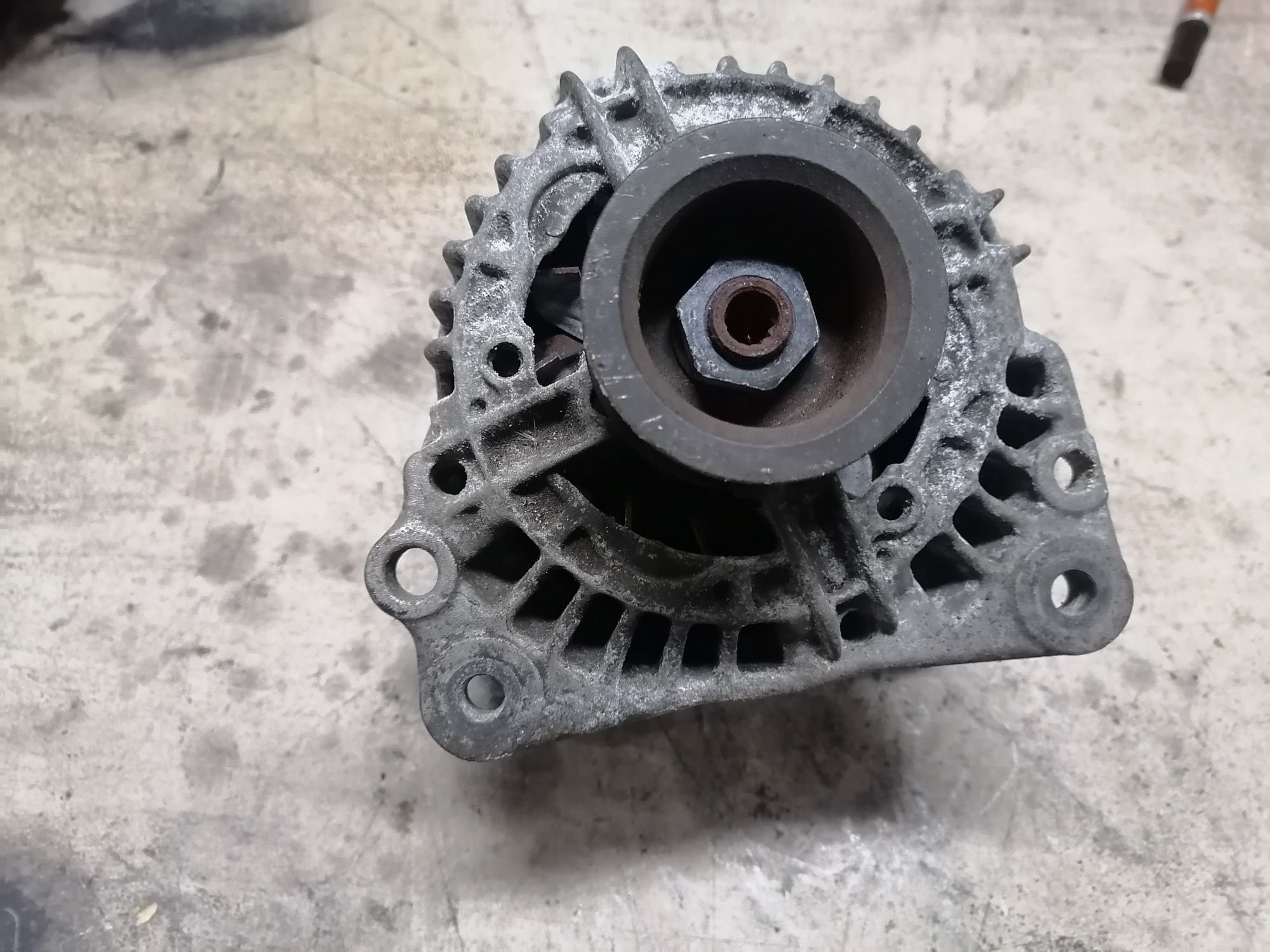 Alternator Bosch 90A VW Audi