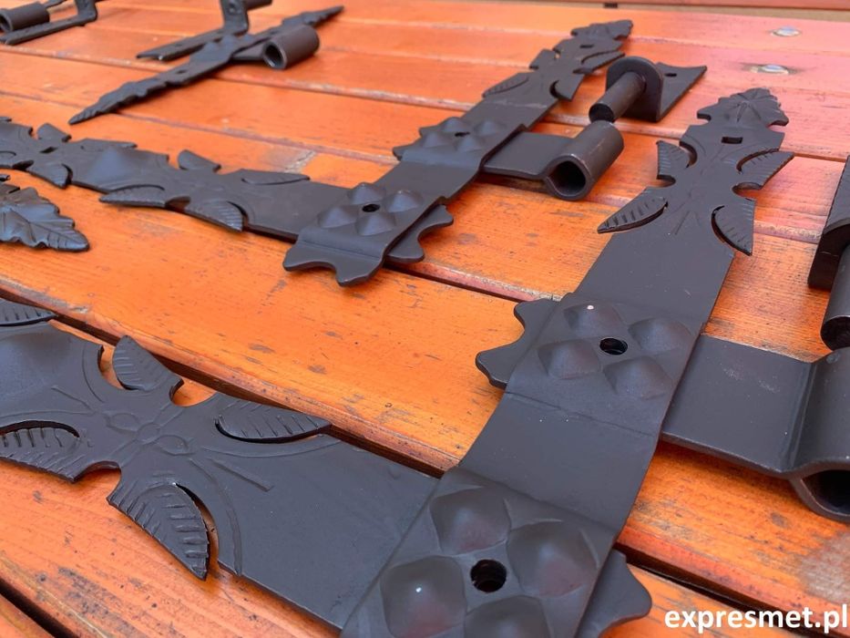 Kute zawiasy Ozdobne Narożniki okienne drzwiowe kute  RÓŻNE 30cm 40cm