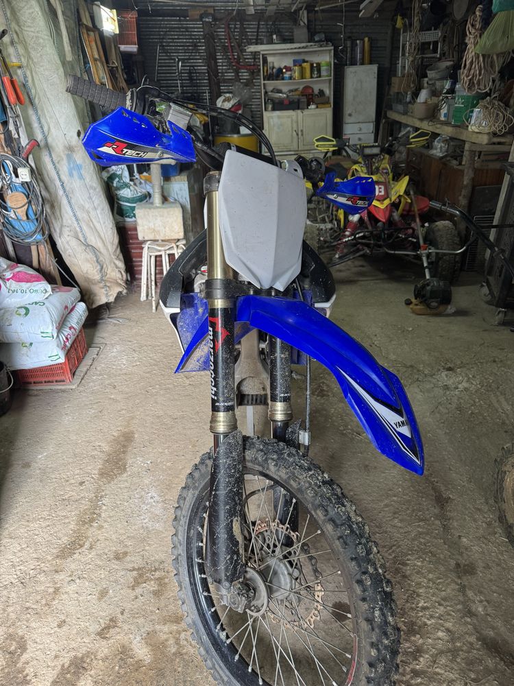 Vendo ou troco yz250f
