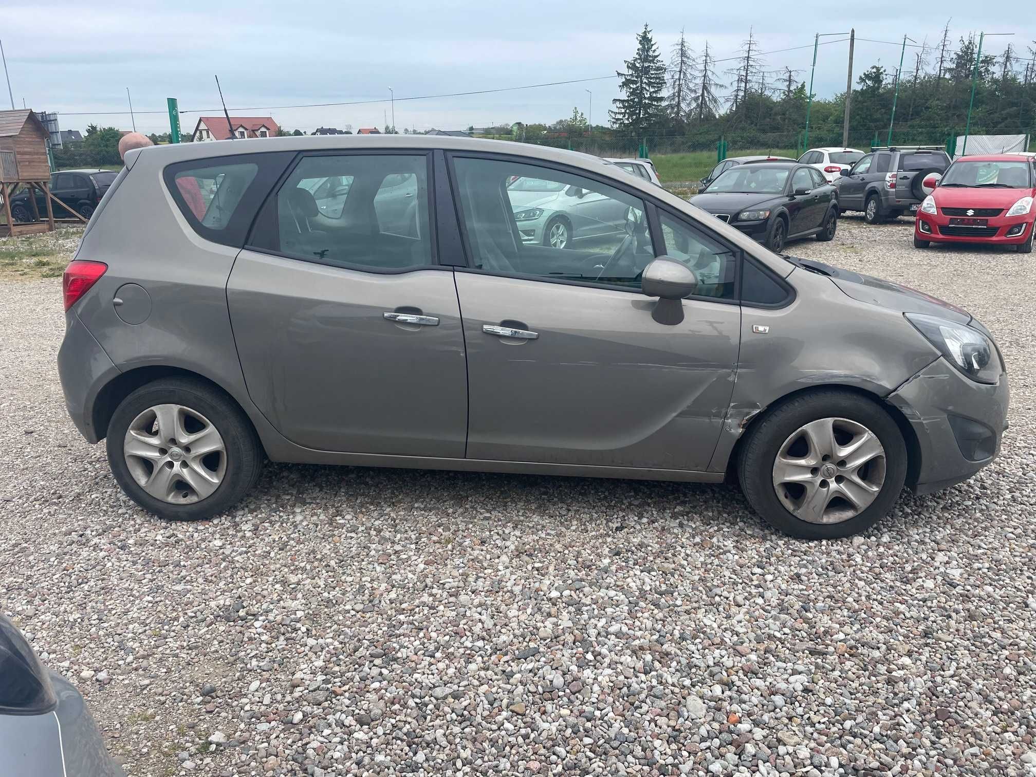 Opel Meriva 1.4T Navi Panorama dach