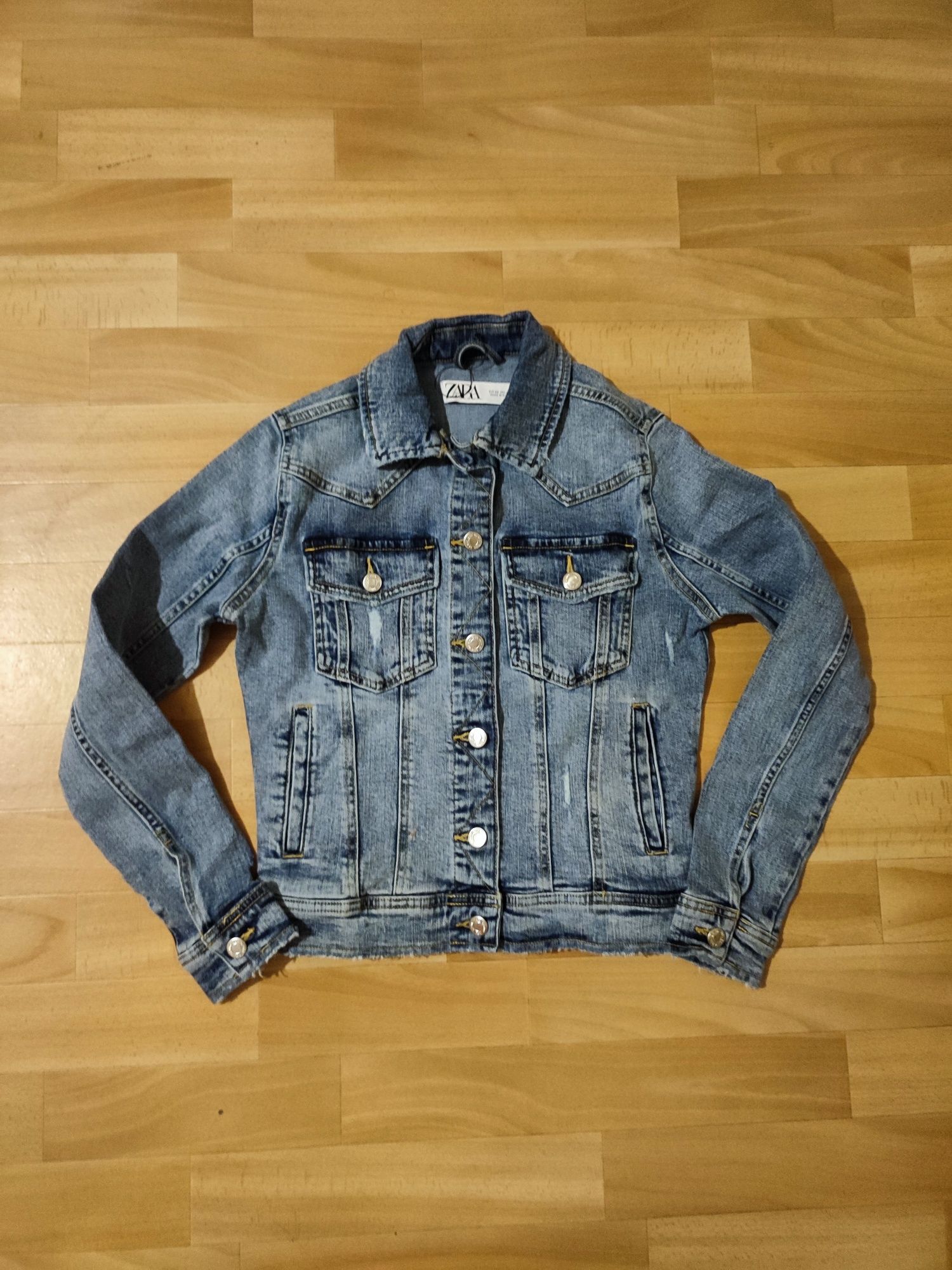 Джинсовая куртка Zara весна - осень для девочки подростка р 158