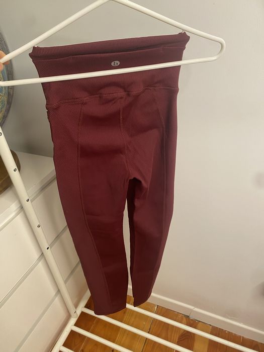 Bordowe legginsy sportowe Cotton On Body XS – jak nowe, z kieszeniami