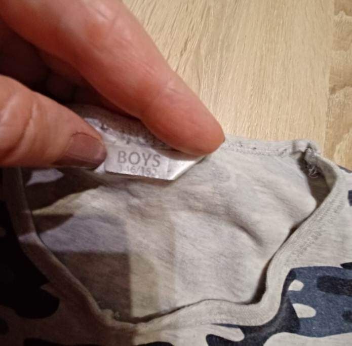 Koszulka/podkoszulek r. 146-152