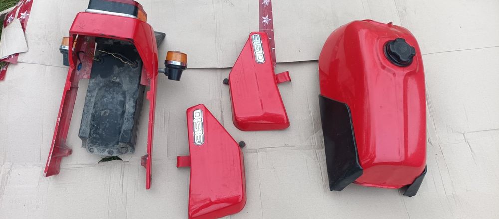 Обліцовка 638 634 бак бардачки пенал сідушка вилка ява