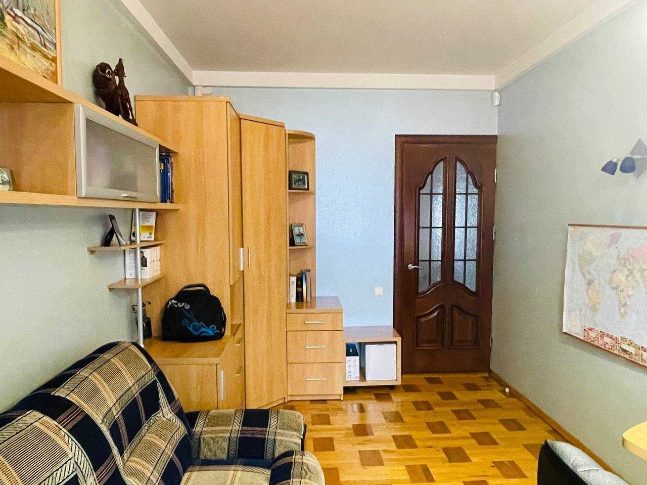 Продам ДОМ пр. Гагарина на ул. Кишеневская район Ботанического сада.