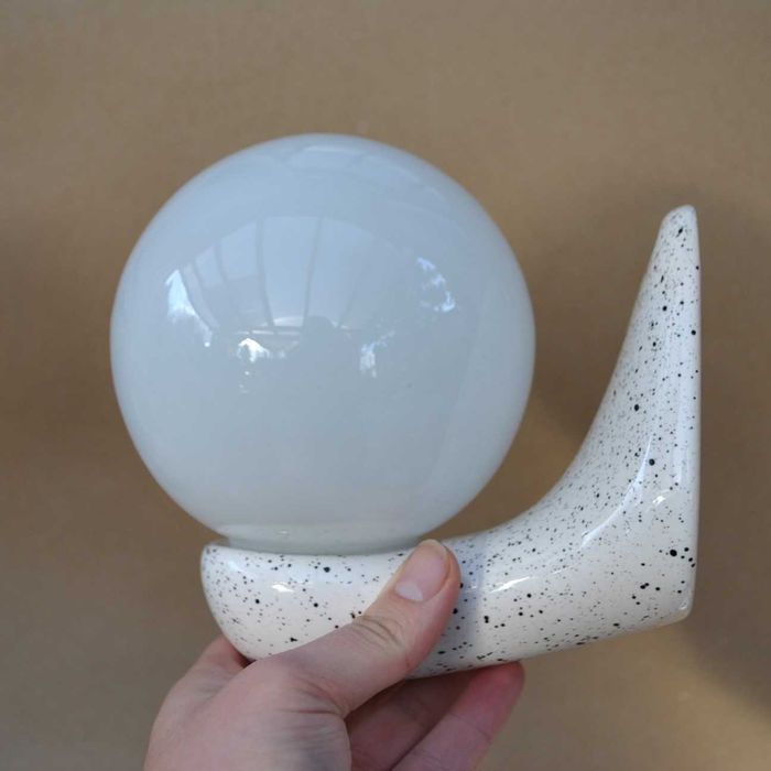 Kinkiety ceramiczne - biały nakrapiany+ szklane klosze