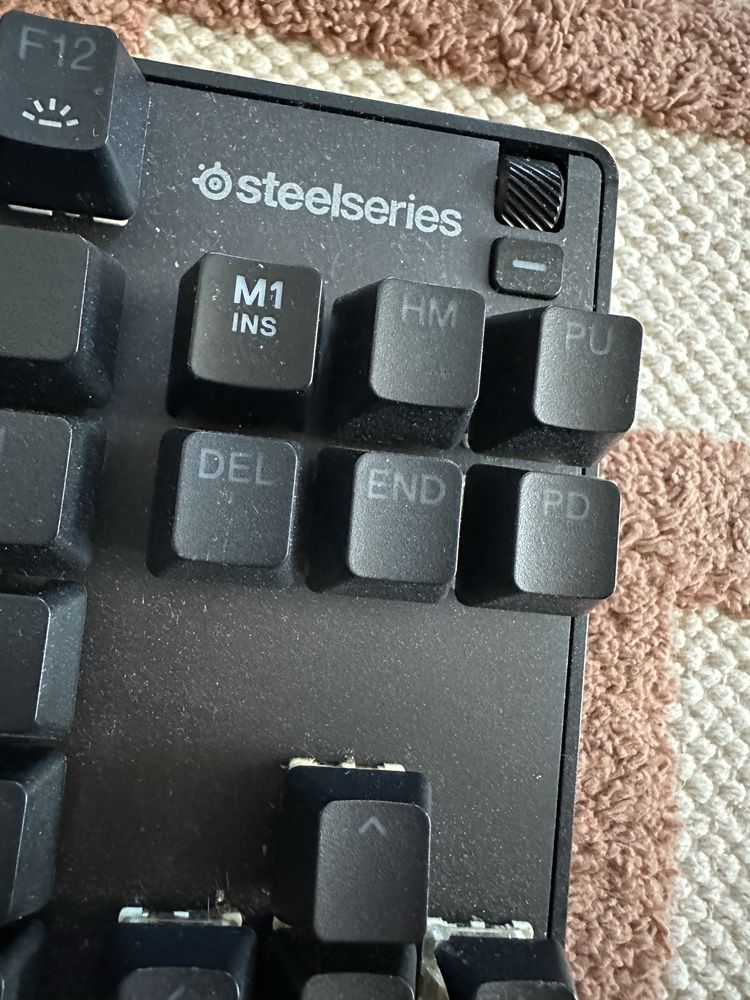 SteelSeries Apex 9 TKL – Klawiatura Gamingowa RGB