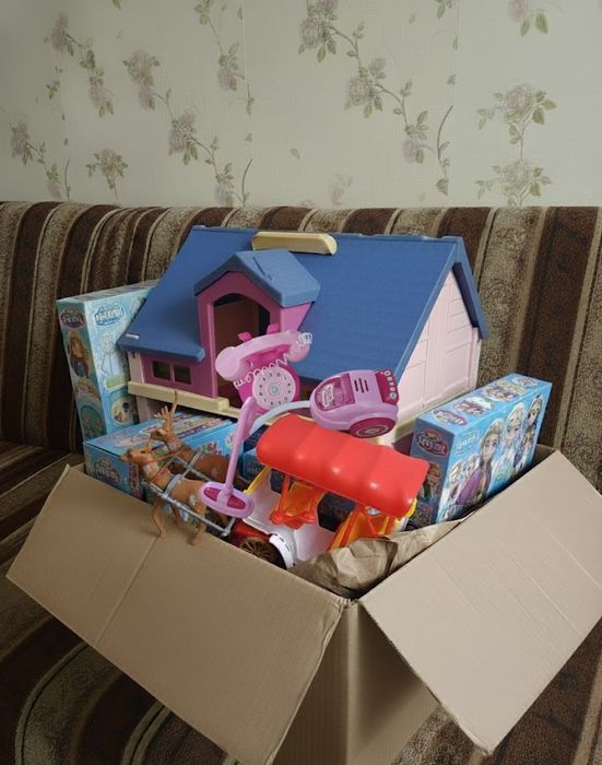 Іграшки для дівчинки 3-5 років ляльковий будиночок пазли книжки ляльки