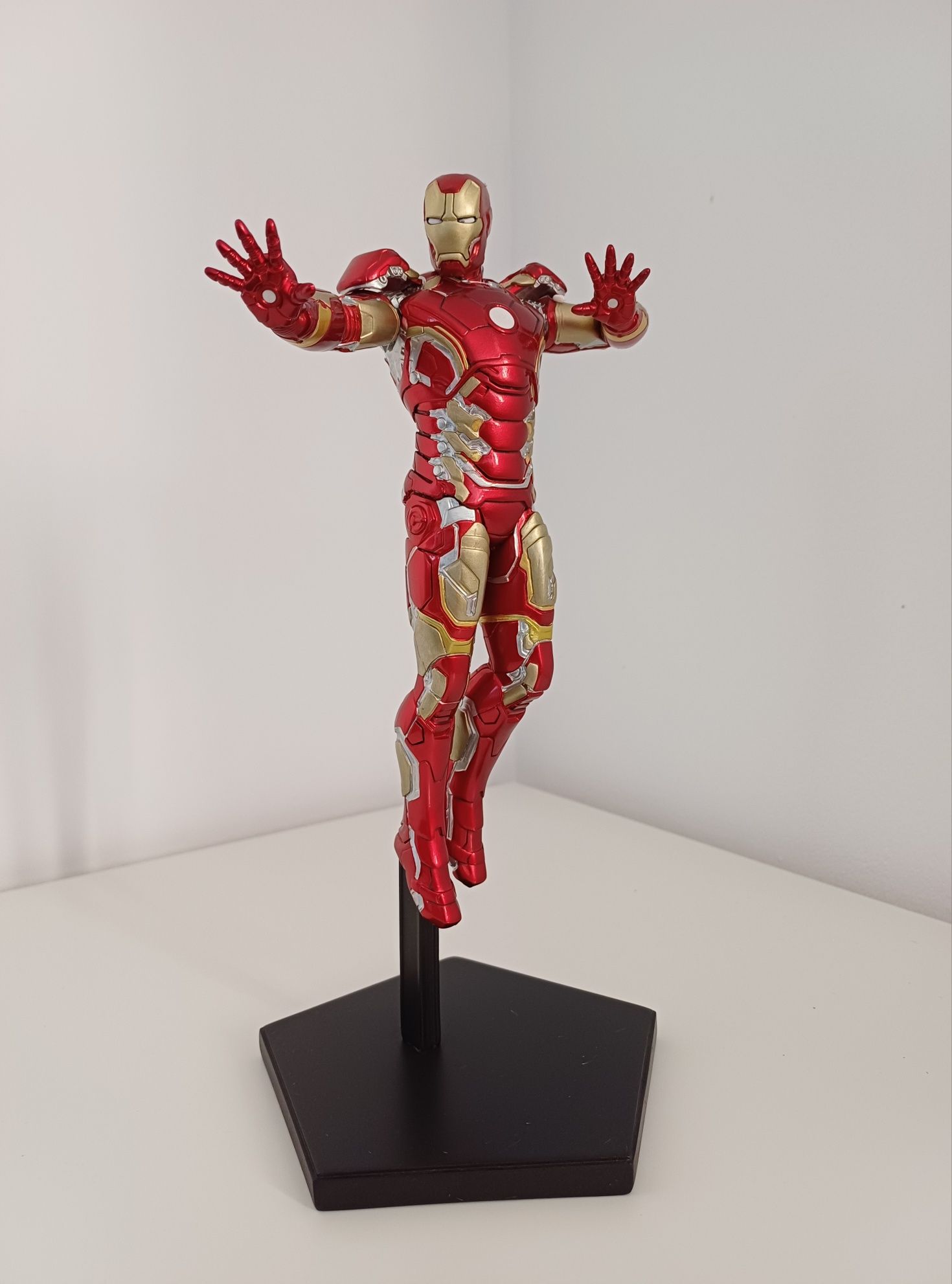 Estátua Iron-Man Mark XLIII / Escala 1/10 / Iron Studios