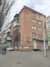Продам 4-х кімнатну квартиру на Новомиколаївці