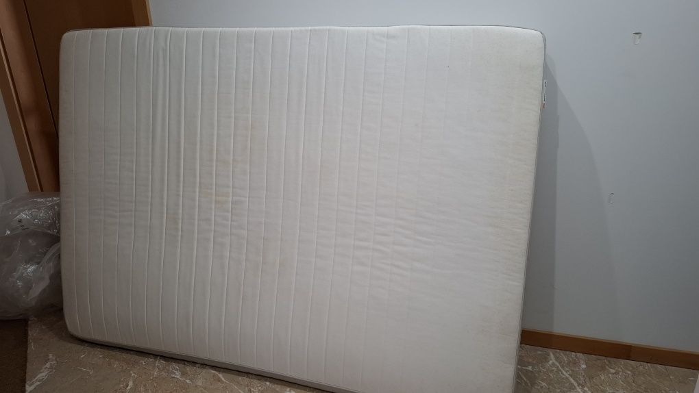 Colchão Casal 140 x 200 cms