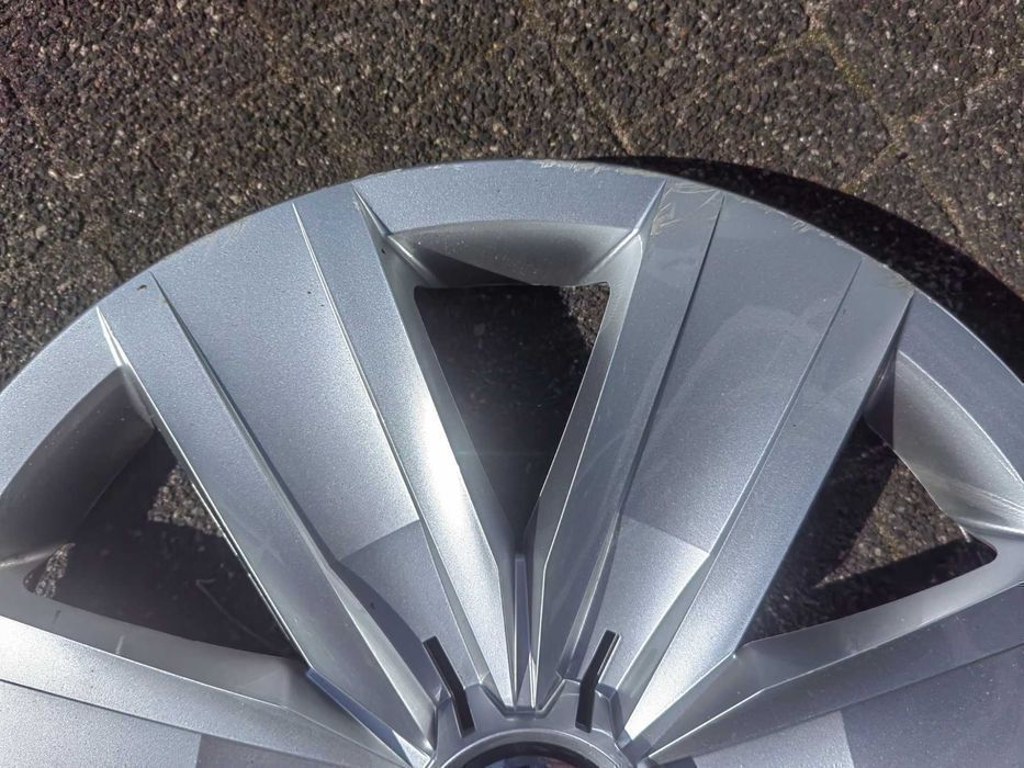 Kołpak VW 16" Org Komplet bardzo ładne Golf Passat Touran Caddy Sharan