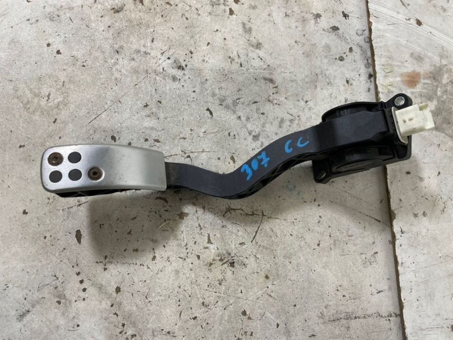 PEUGEOT 307 CC 2.0 POTENCJOMETR PEDAŁ GAZU 9647781377