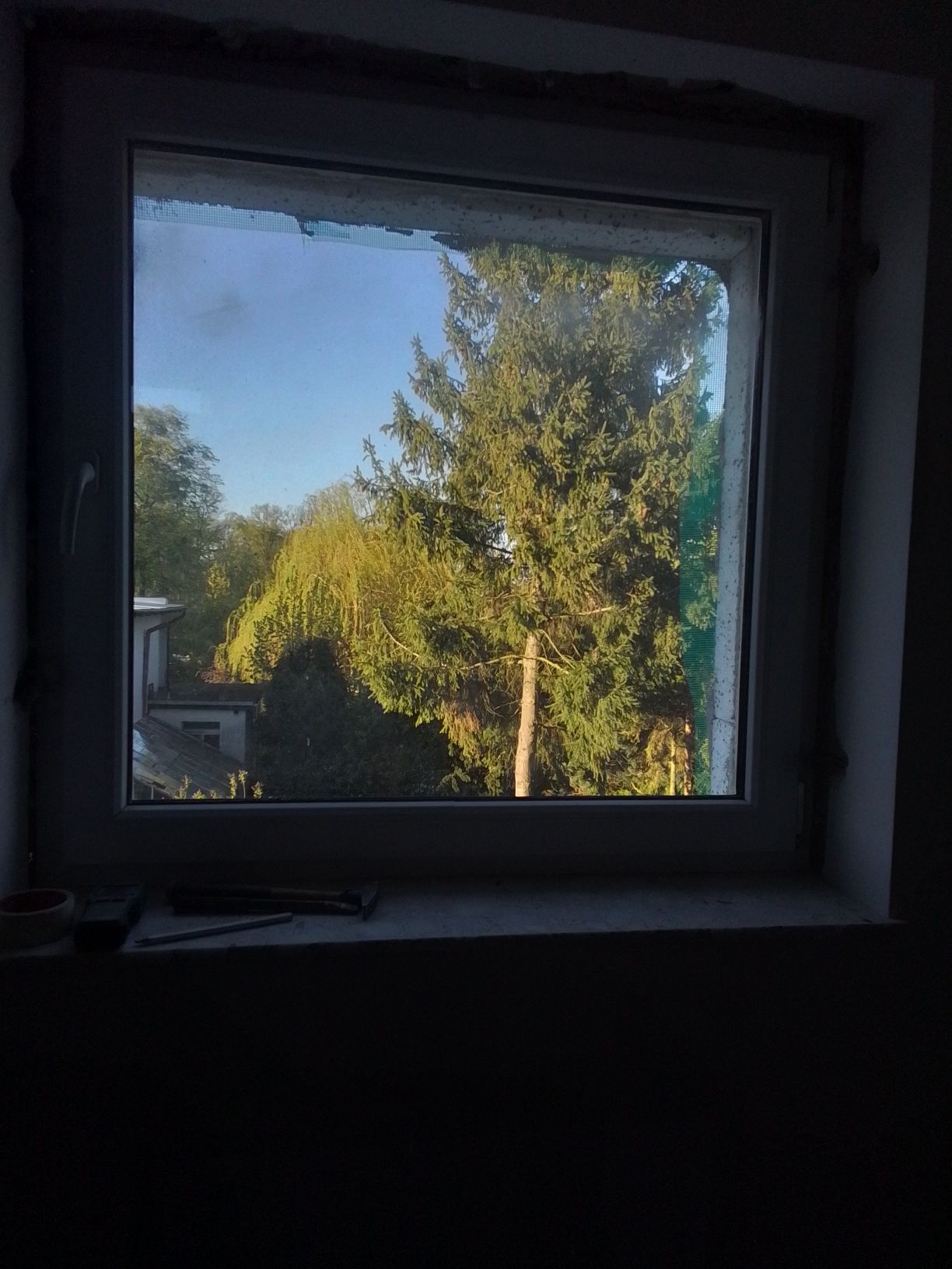 Okna i drzwi balkonowe PCV z demontażu, dwuszybowe.