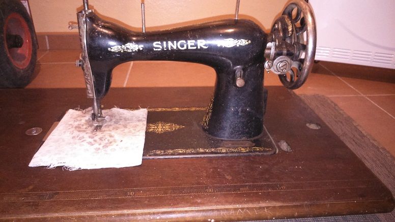 Stara maszyna do szycia Singer antyk zabytek