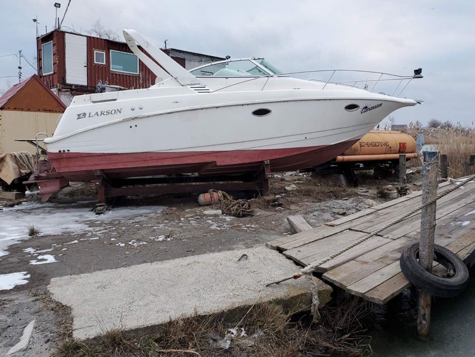 Катер под ремонт Larson 290 США 1999