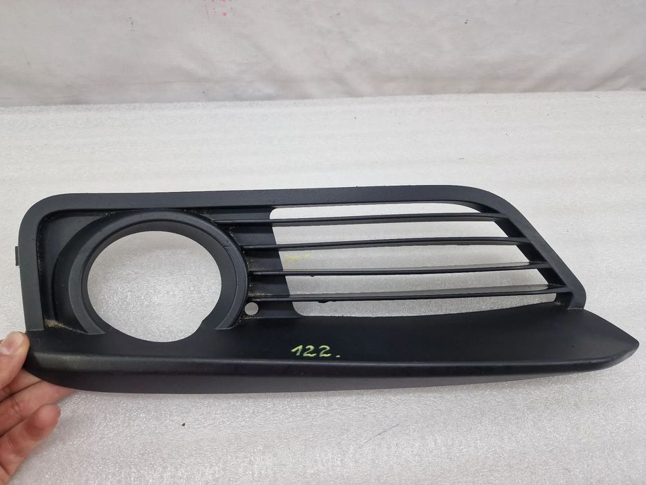 BMW F20 / F21 LIFT 15- LEWA KRATKA BOCZNA ZDERZAKA PRZEDNIEGO PRZÓD , NR 51117371669 / 7371669 , NR AUKCJI C/122