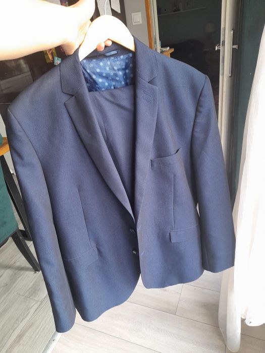 Garnitur męski niebieski