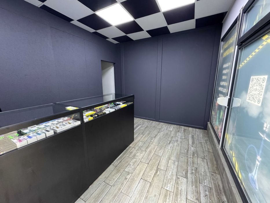 Приміщення/МАФ на Митниці в густонаселеному районі