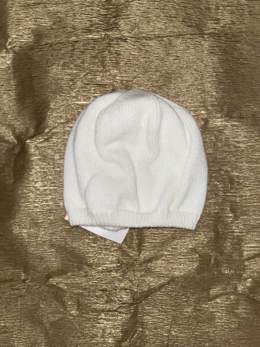 Трикотажная шапка на девочку