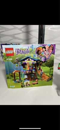 Lego домик Мии на дереві