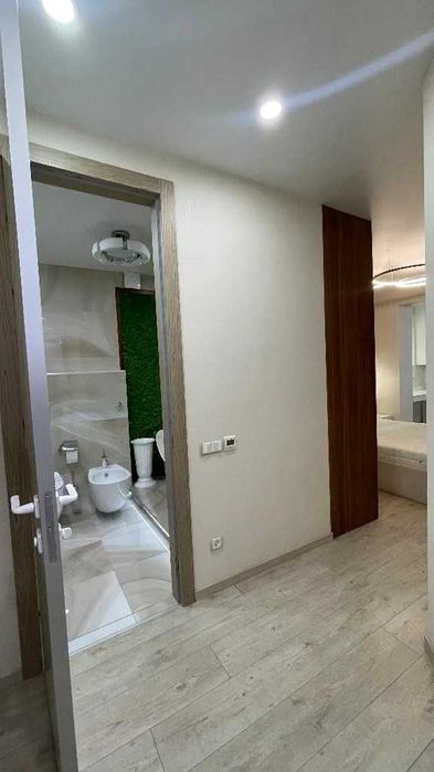 Продам 4к квартиру в ЖК "Атлант" на А. Поля (низ)