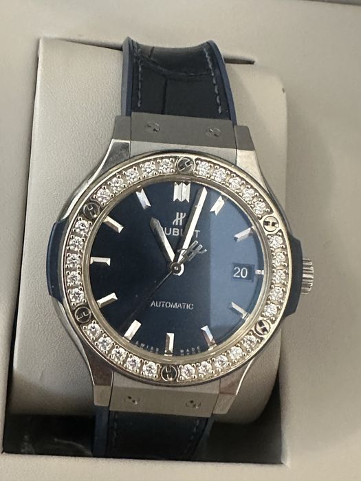 Zegarek Hublot Classic Fusion Titanium Blue Diamonds – 38 mm